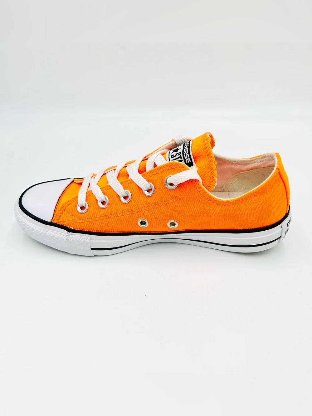 Converse Chuck Taylor All Star Ox Low Top Sneakers Women Size 6 Bright Orange Ca - Picture 4 of 10